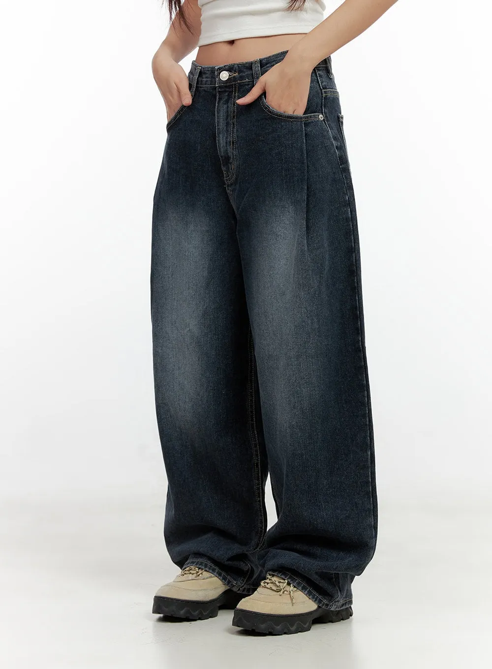 Aubrey Wide Fit Baggy Jeans CN401