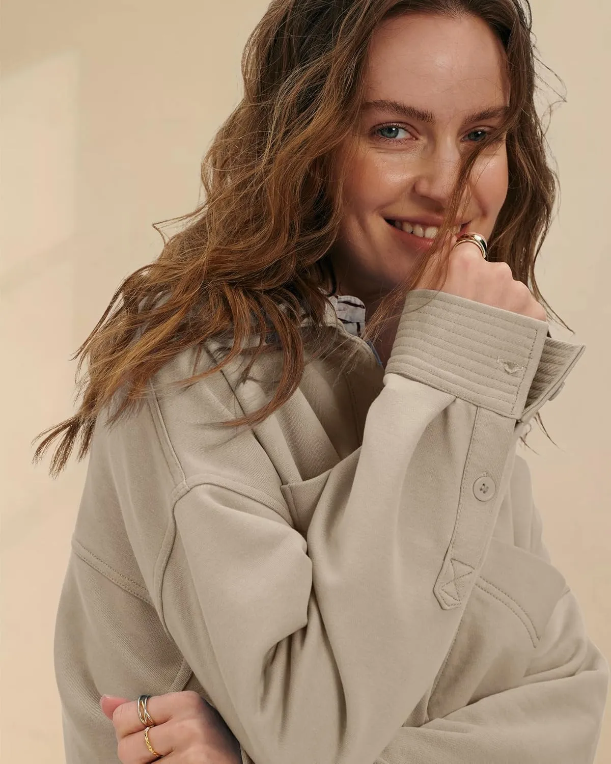 Gacaky Sweatshirt for Women Oversized Casual Long Sleeve Polo V Neck Split Polo Sweatshirt Fashion Outfits Clothes